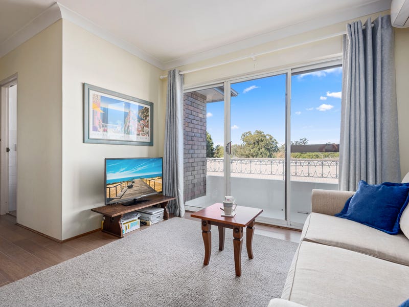 12/5b Fairlight Avenue, Fairfield, NSW 2165 Property Details