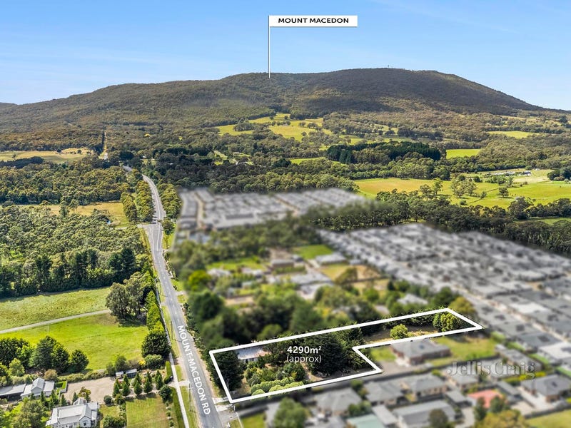 1883 Mount Macedon Road, Woodend, Vic 3442 House for Sale