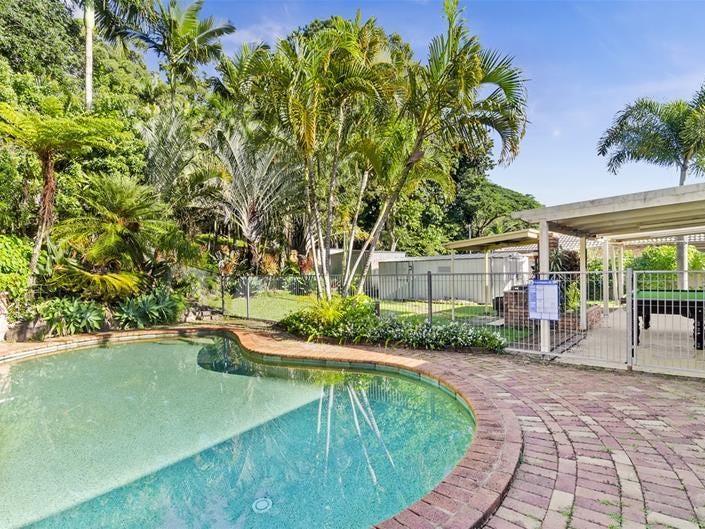 33 Clives Circuit, Currumbin Waters, QLD 4223 - realestate.com.au