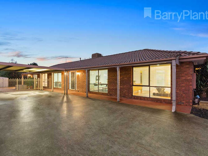 38 Banbury Crescent Craigieburn Vic 3064 Property Details