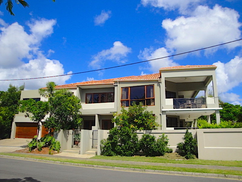 2/11 Hilton Esplanade, Tewantin, Qld 4565 Property Details