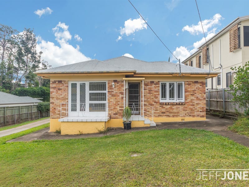 55 Camelot Street, Tennyson, QLD 4105