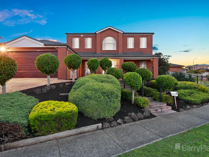 102 Saffron Drive, Narre Warren, VIC 3805