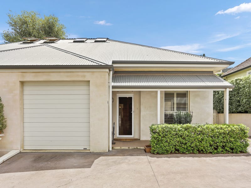 4/9A Rose Street, Bowral, NSW 2576 Townhouse for Sale