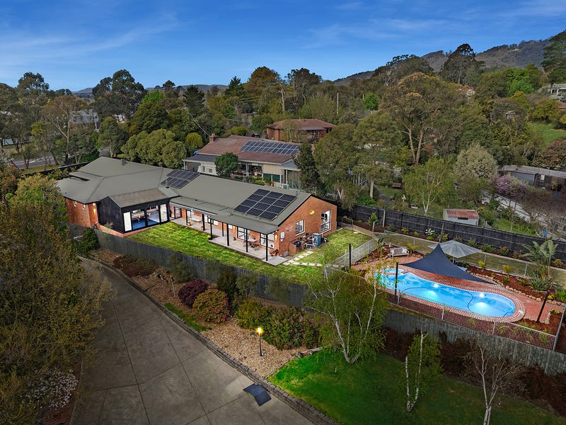 818 Mt Dandenong Road, Montrose, VIC 3765