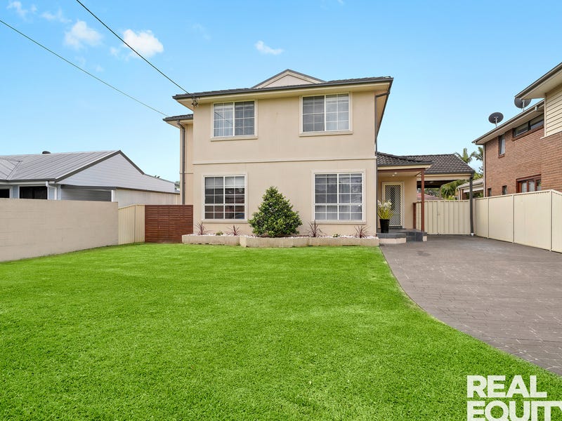 10 Miri Crescent, Holsworthy, NSW 2173 Property Details