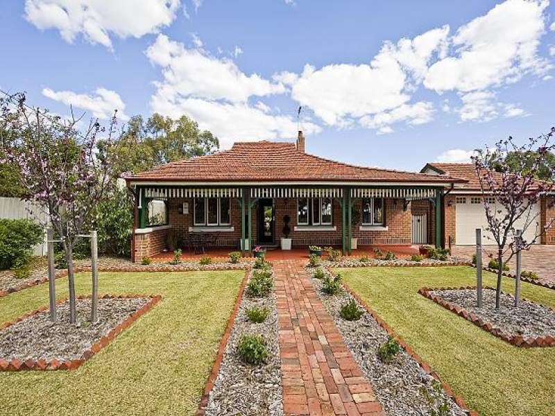 14 Mead Street, Byford, WA 6122