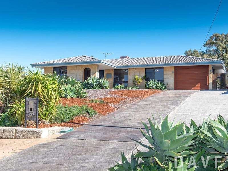 137 Giles Avenue, Padbury, WA 6025 Property Details