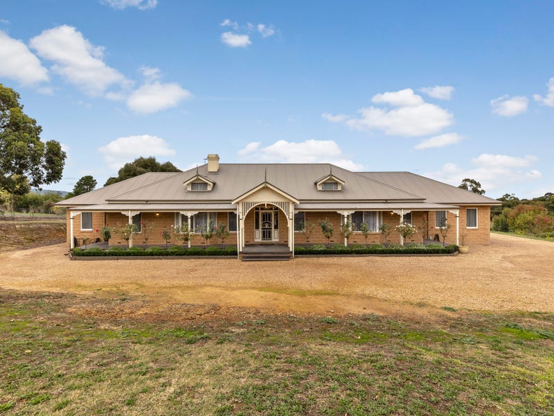 2426 Laurimar Hill Drive, Doreen, VIC 3754