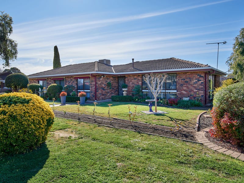 9 Ilex Street, Lake Albert, NSW 2650