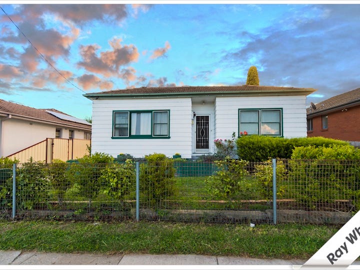 81 Cooma Street, Queanbeyan, NSW 2620 Property Details