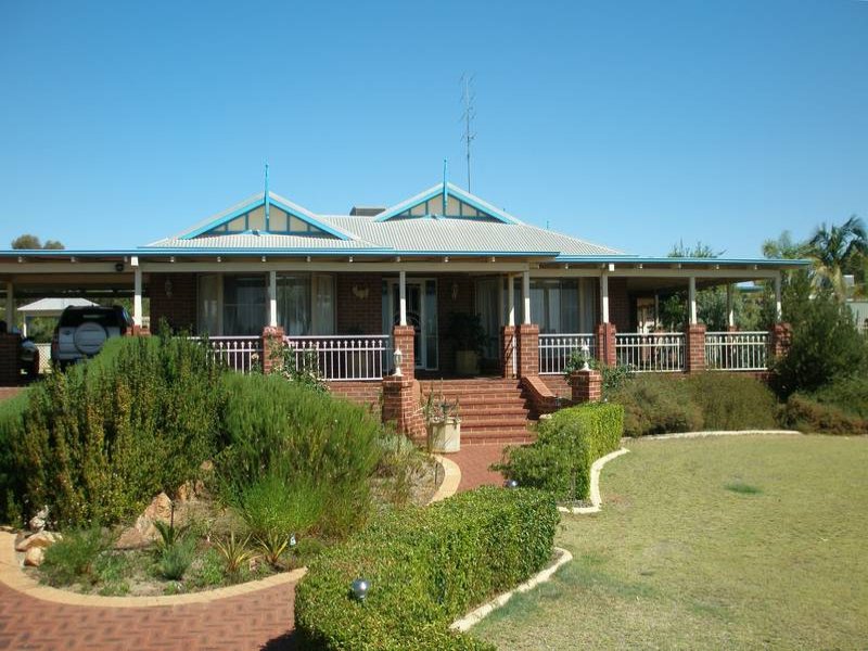 32 Woodley Farm Drive, Northam, WA 6401 Property Details