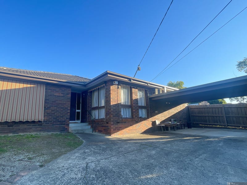 218 Outlook Drive, Dandenong North, Vic 3175