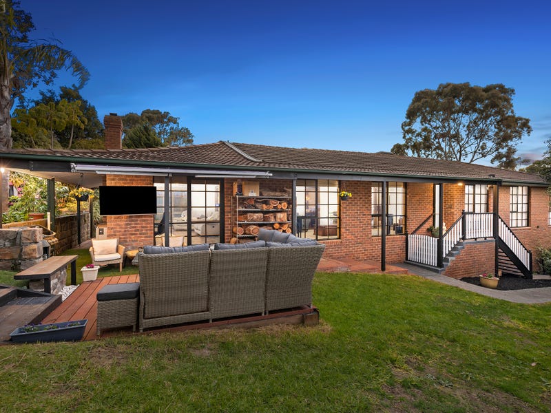 2 Bradley Place, Boronia, Vic 3155 Property Details