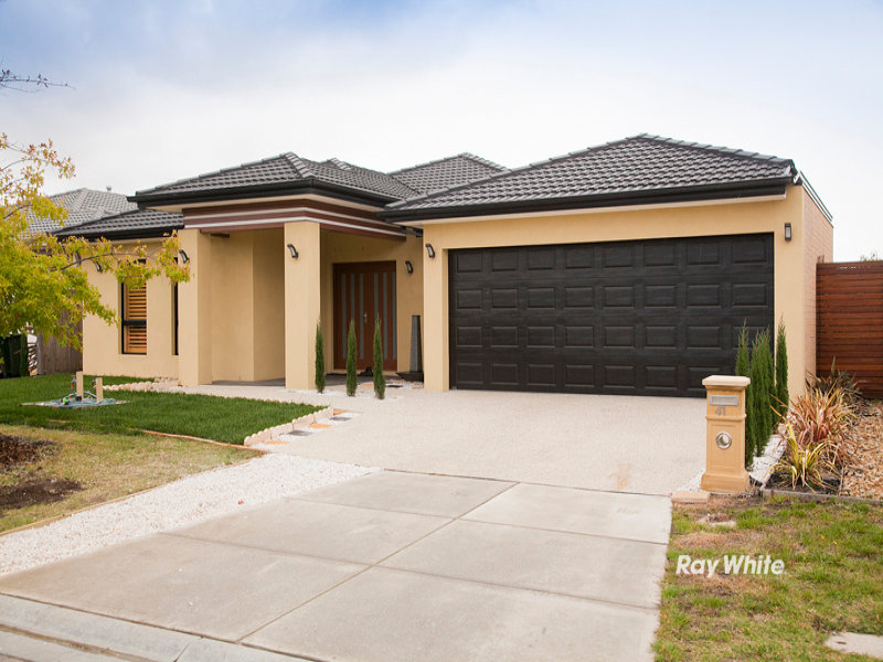 41 Ethereal Way, Sandhurst, Vic 3977 Property Details