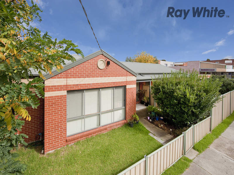 1/ 133135 Grieve Parade, Altona, Vic 3018 Property Details