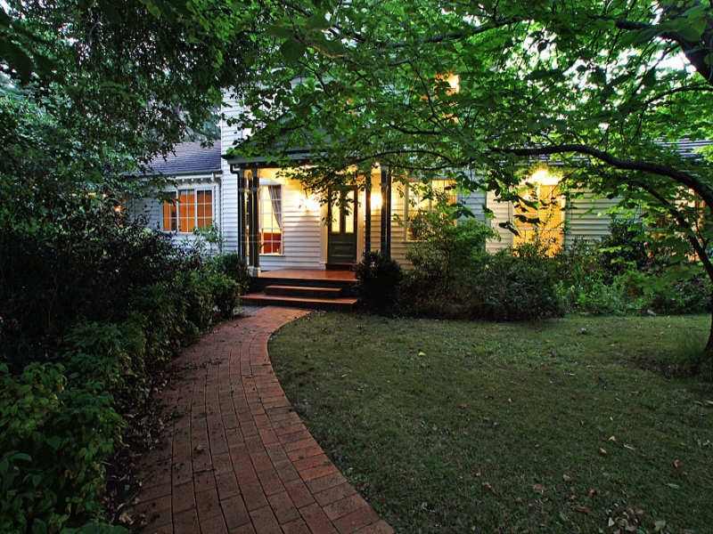 174 Warburton Highway, Lilydale, Vic 3140 Property Details