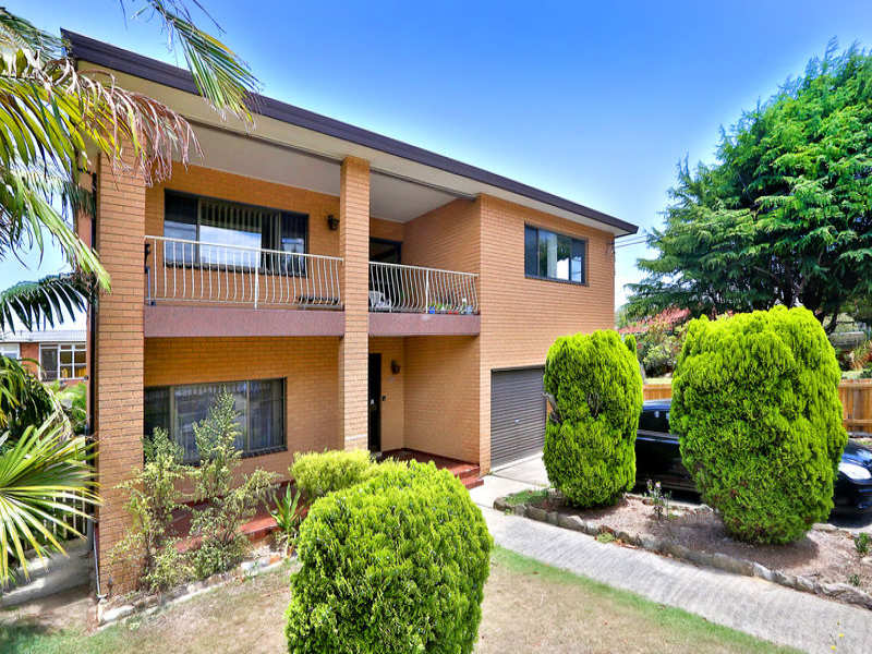 73 McIntosh Road, Narraweena, NSW 2099 Property Details