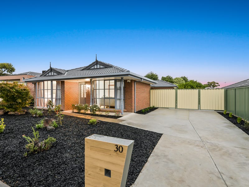 Real Estate & Property for Sale in Narre Warren North, VIC 3804 (+1