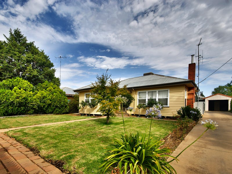 99 Hunter Street, Deniliquin, NSW 2710