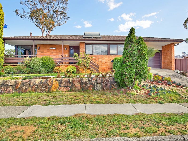 49 The Parkway, Bradbury, NSW 2560 Property Details