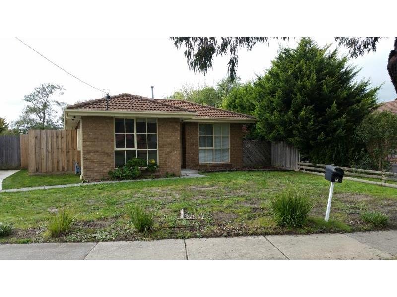 16 Simon Drive, Pakenham, VIC 3810