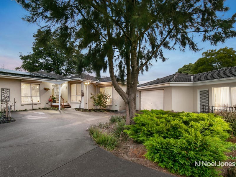 2/11 Street, Boronia, Vic 3155 Property Details