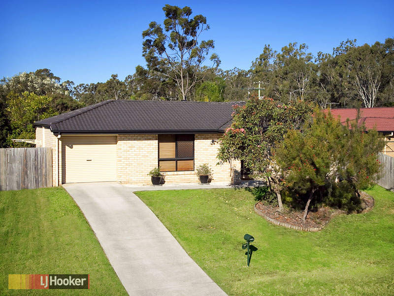 4 Sandown Court, Lawnton, Qld 4501 Property Details