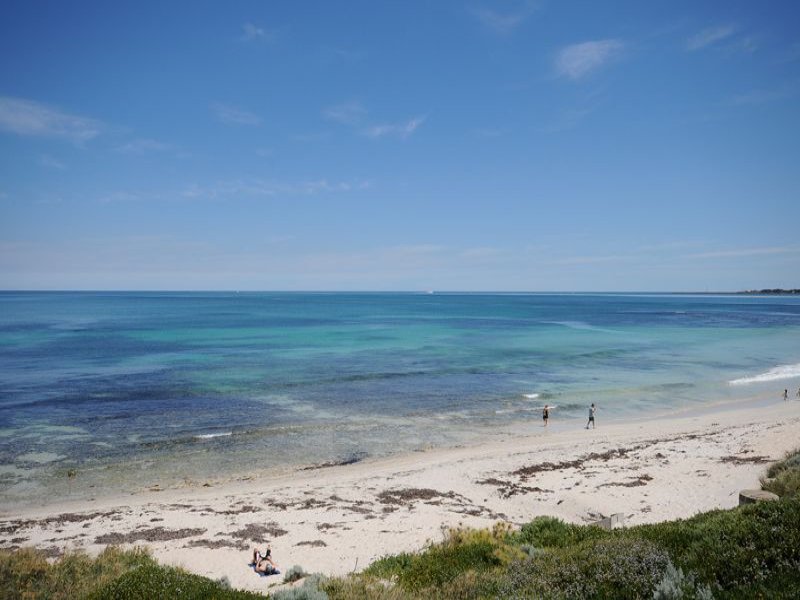 8 Mary Street, Watermans Bay, WA 6020