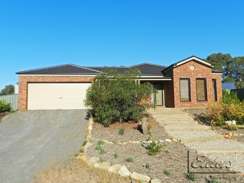 27 Janelle Drive, Maiden Gully, VIC 3551