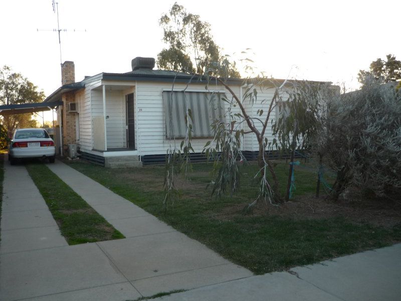 20 Queen Mary Avenue, Leitchville, Vic 3567 Property Details