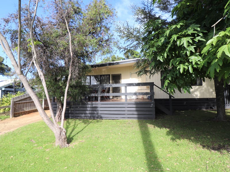 9 Bastion Point Road, Mallacoota, Vic 3892 House for Rent