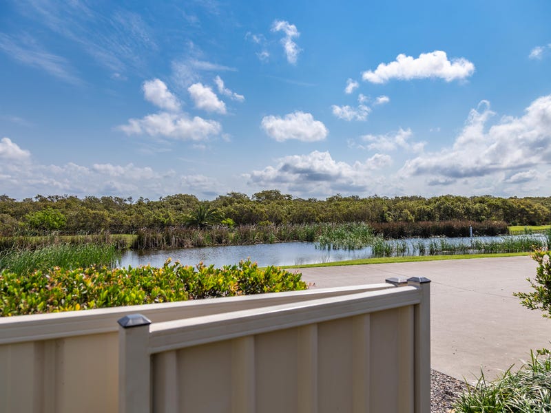 Palm Lake Resort Fern Bay 1117 Nelson Bay Road, Fern Bay