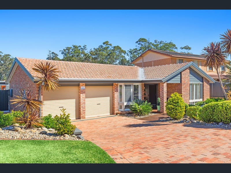 3 Michele Close, Green Point, NSW 2251