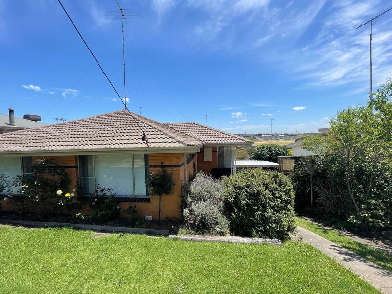 93 Outlook Drive, Glenroy, Vic 3046 Property Details