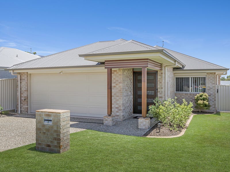 9 Isla Avenue, Redland Bay, Qld 4165
