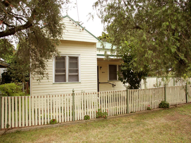 15 Bathurst Street, Singleton, NSW 2330