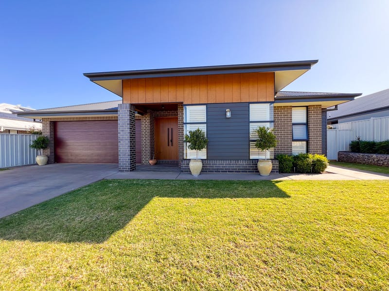 6 Prospector Avenue, Parkes, NSW 2870 Property Details