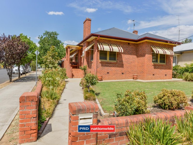 8 Mahony Avenue, West Tamworth, NSW 2340