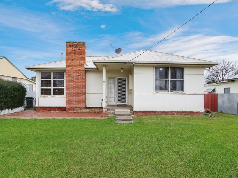 63 Balfour Street, Culcairn, NSW 2660