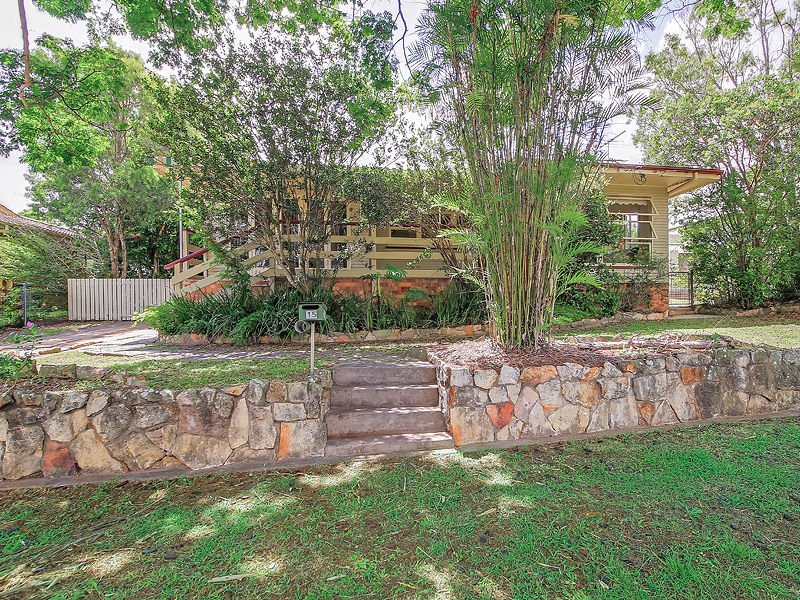 15 Whitford Street, Tingalpa, QLD 4173