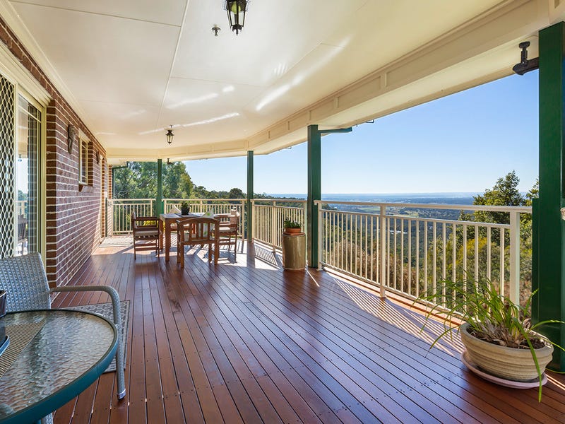 15 Roberts Parade, Hawkesbury Heights, NSW 2777