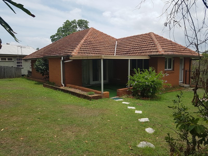 20 Paramount Terrace, Seven Hills, QLD 4170