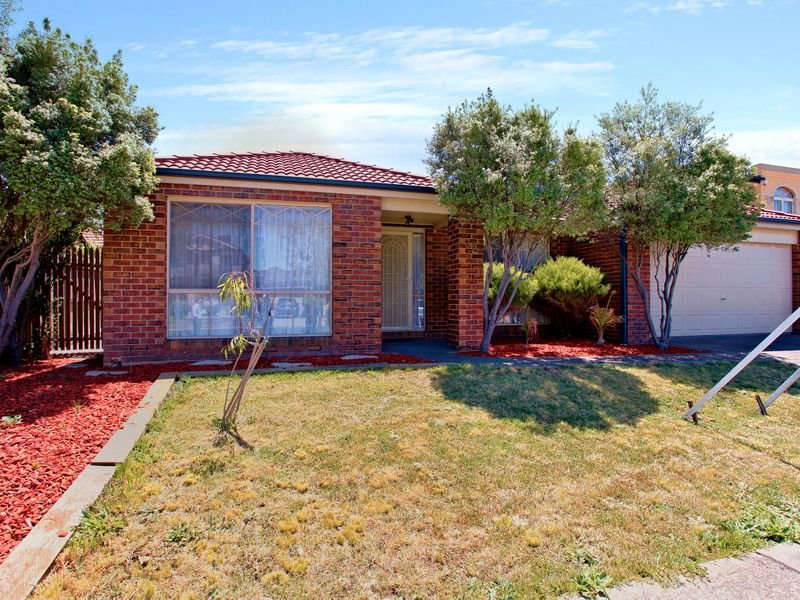 32 Loddon Drive, Taylors Hill, VIC 3037