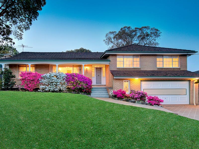 8 Moorhouse Avenue, St Ives, NSW 2075