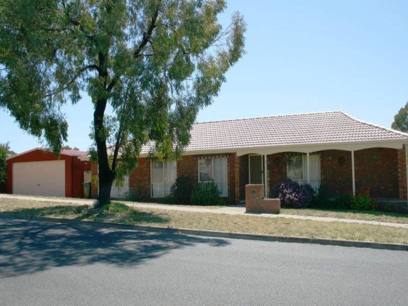 1 Kemp Place, Sunbury, Vic 3429 Property Details