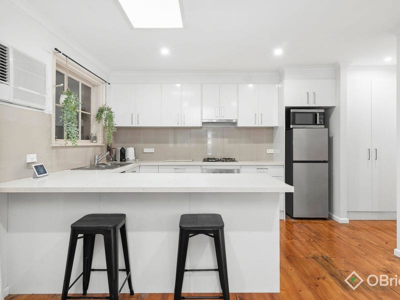 1/72 Eramosa Road East, Somerville, Vic 3912 Townhouse for Sale