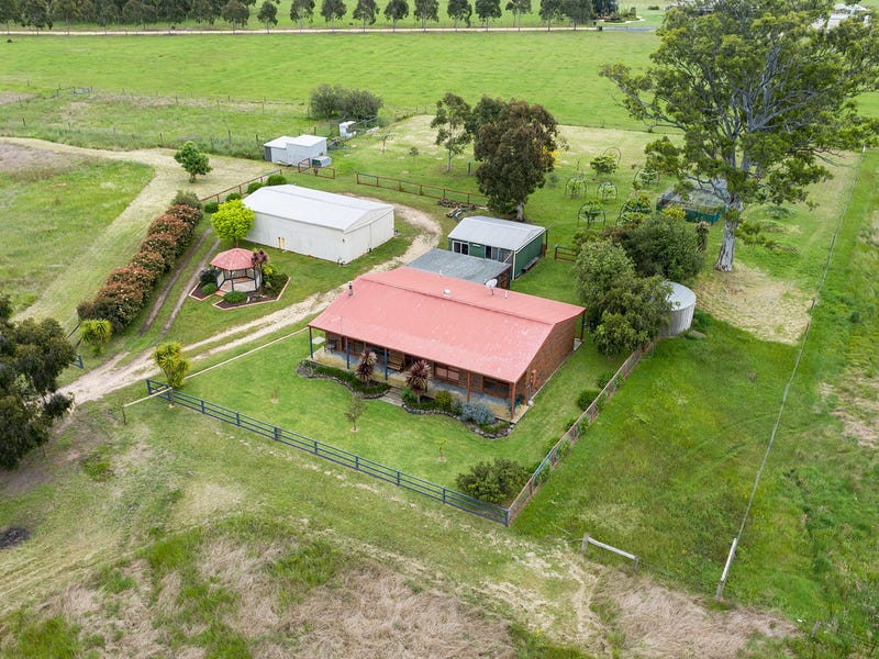 322 Three Chain Road, Maffra, VIC 3860