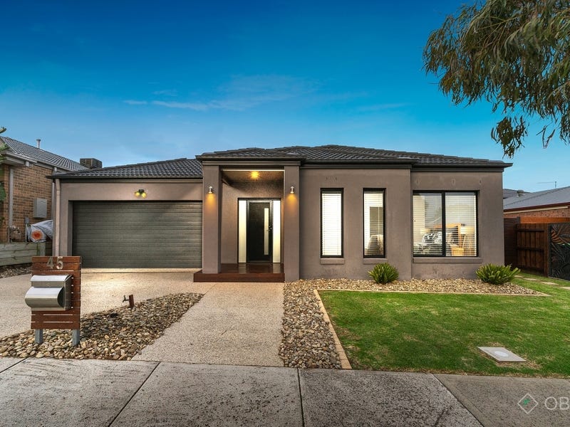 45 Emerald Rise, Skye, VIC 3977