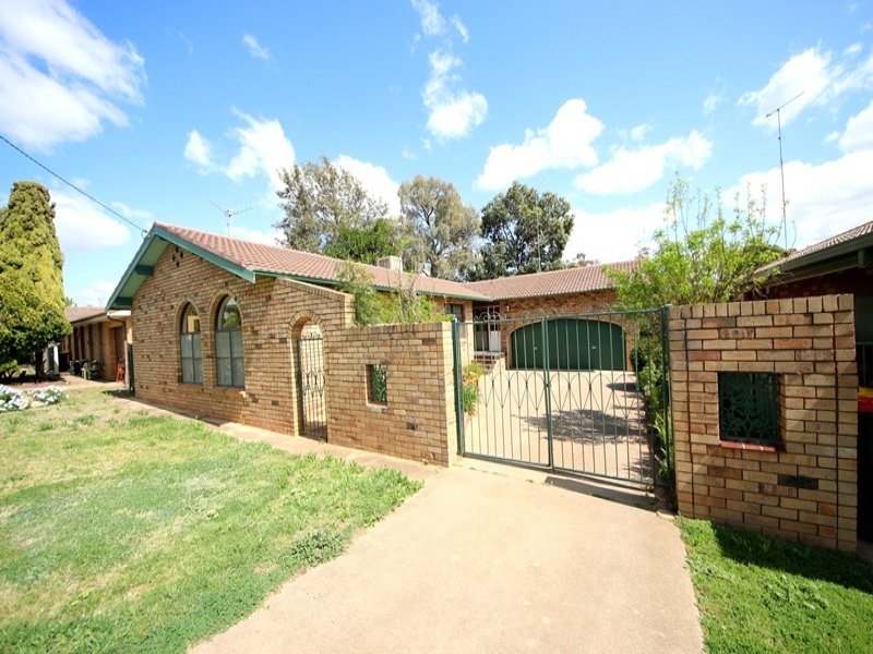 15 Gundarra Street, Dubbo, NSW 2830 Property Details